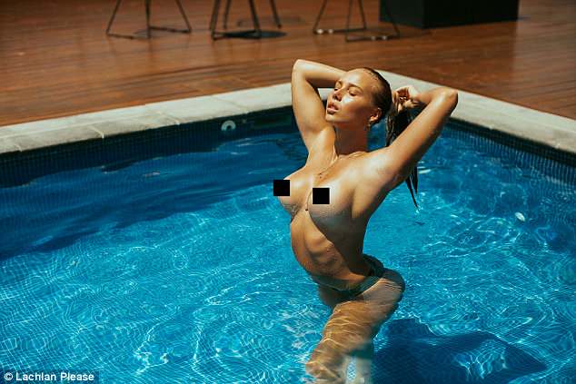 Edyn Mackney Topless photo 28