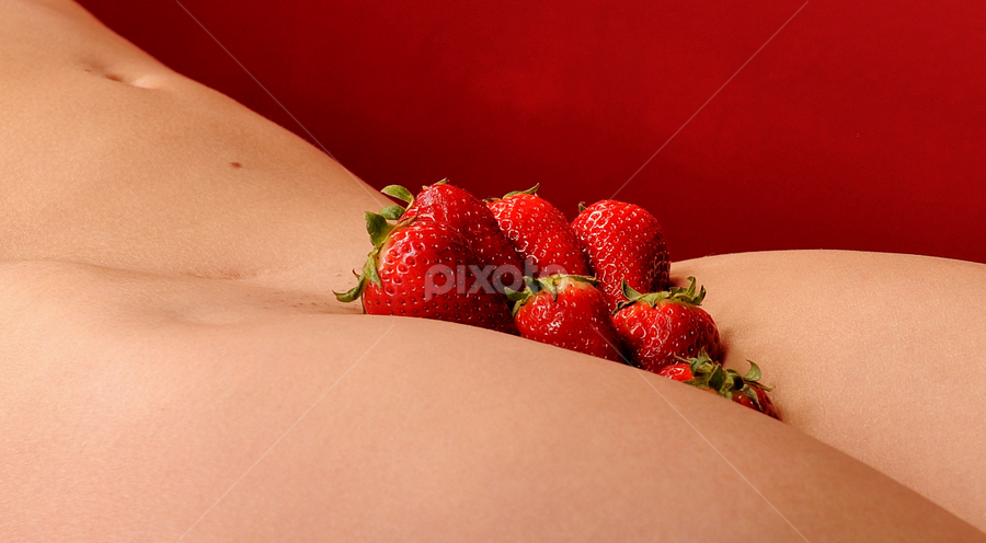 Strawberry Nudes Nude photo 14