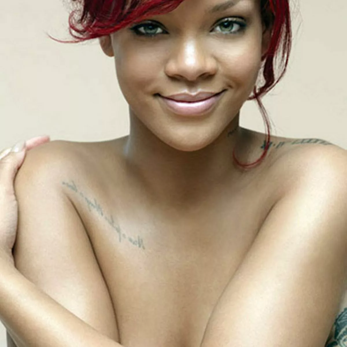 Rihanna Sextaoe photo 13