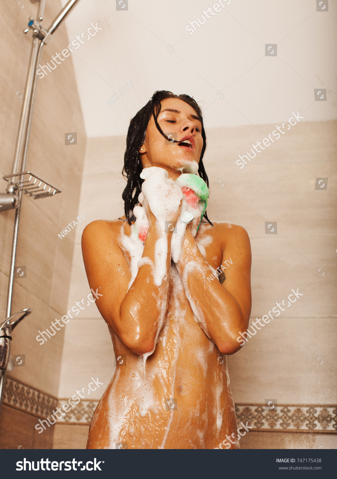 Sexy Naked Shower photo 25