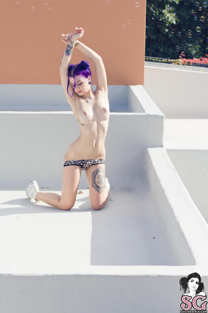 Plum Suicide Naked photo 28