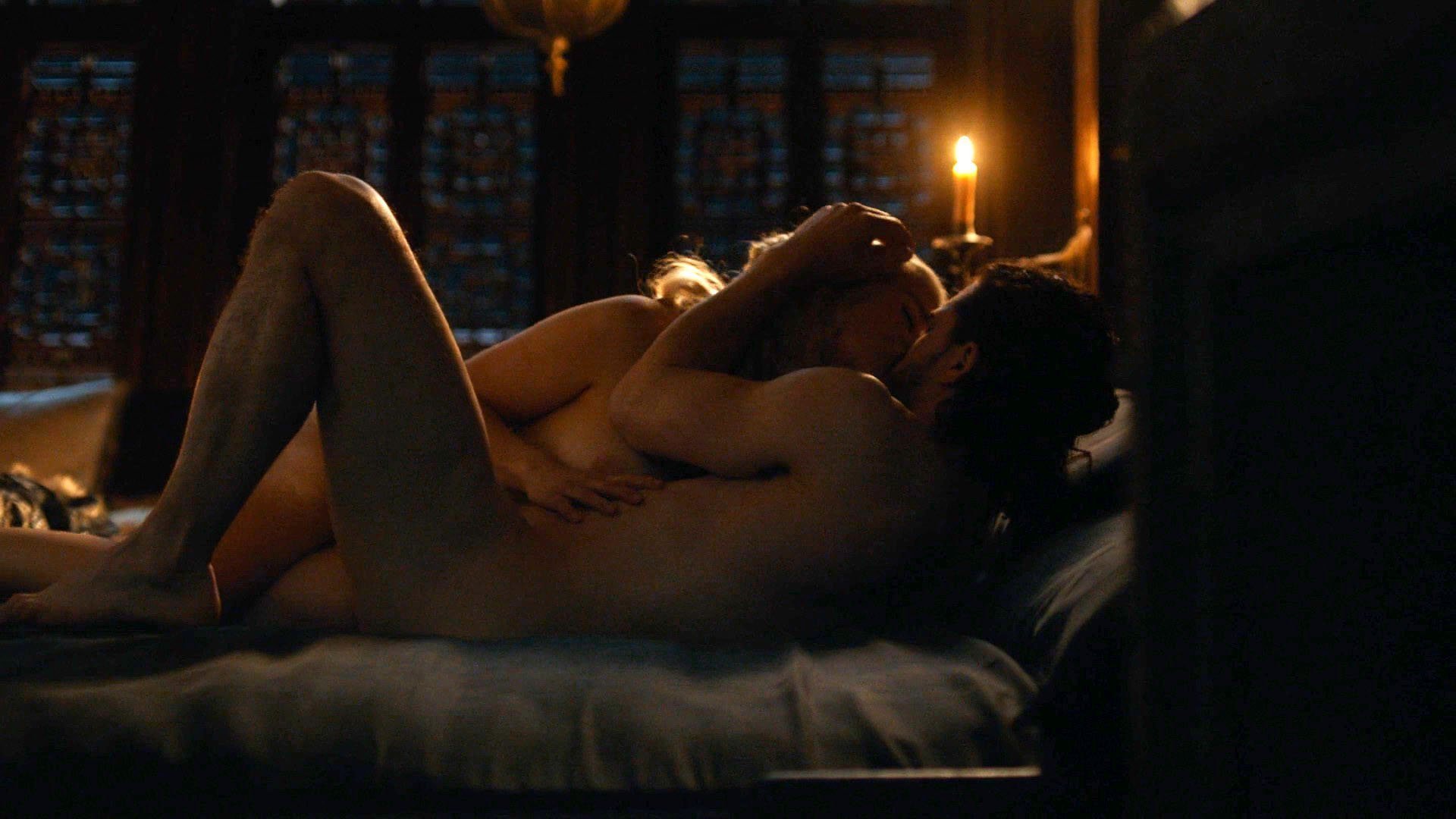 Emilia Clarke Nude Sex Scene photo 5