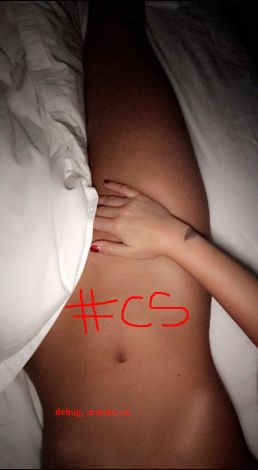 Demi Lovato Leaked Naked Pics photo 14
