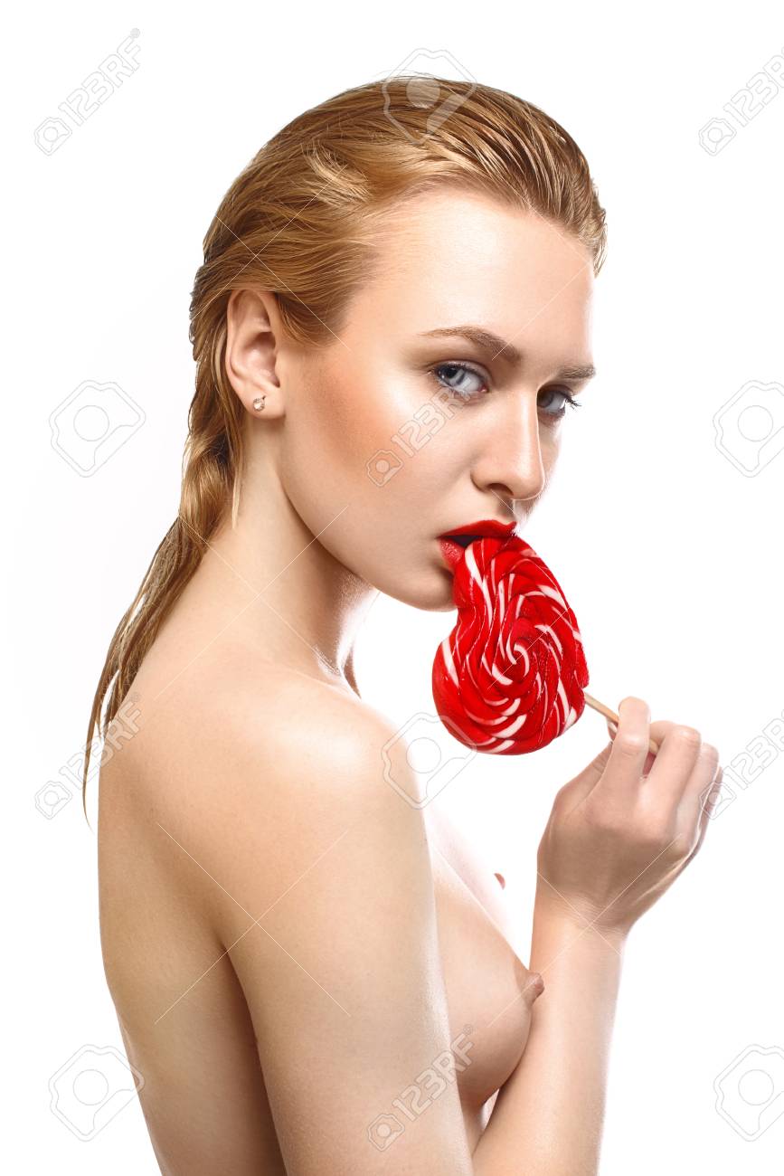Lollipop Topless photo 3