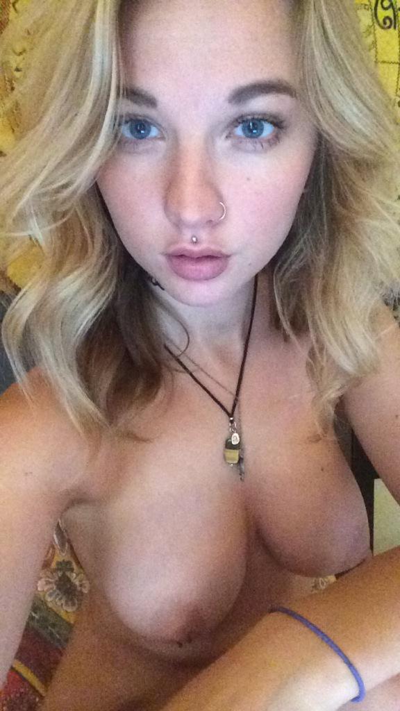 Lily Snapchat Nude photo 22