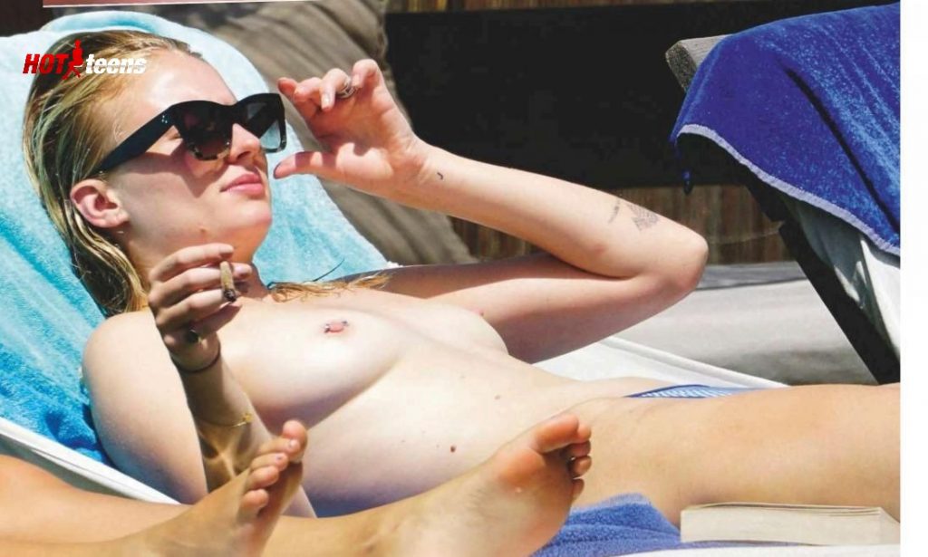 Sophie Turner Leaked Nude Photos photo 21