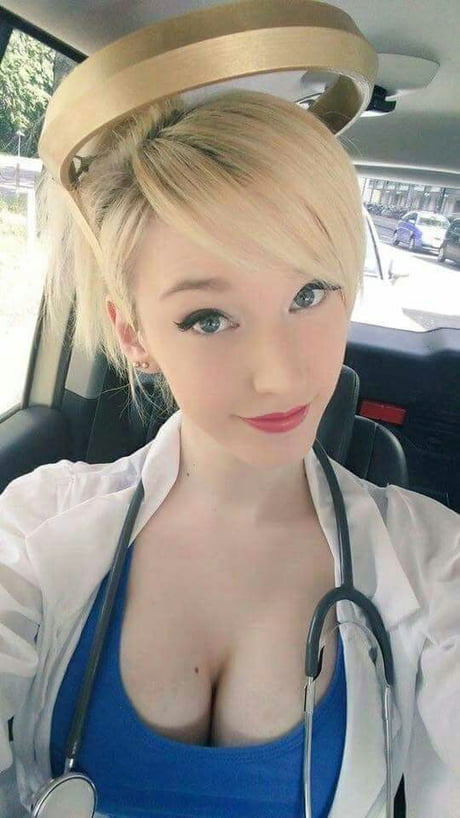 Jessica Nigri Nurse Mercy photo 11