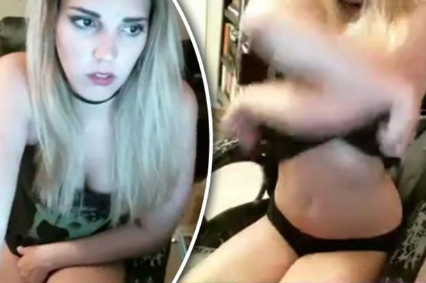 Twitch Girl Topless photo 30